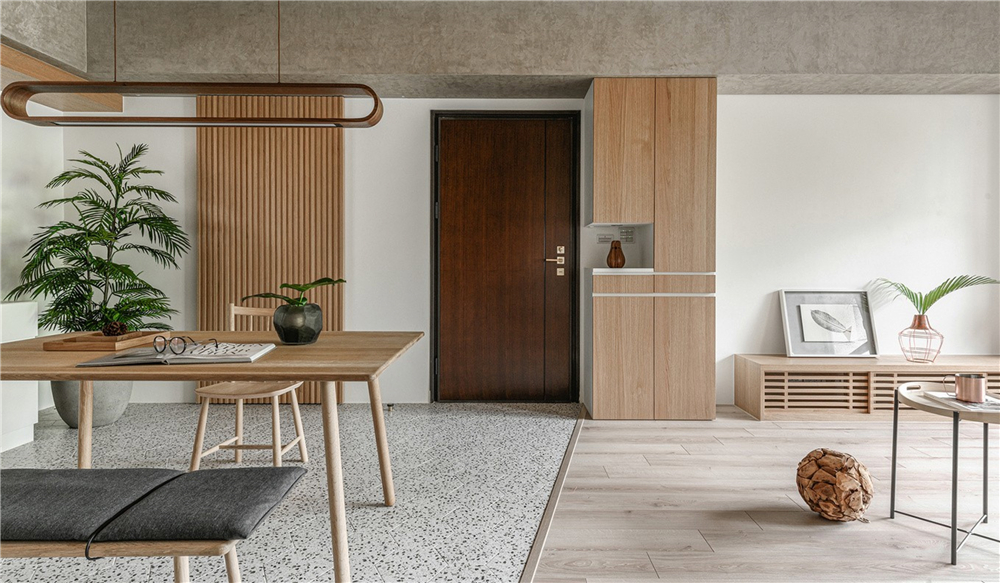 如何才能實現(xiàn)玄關定制的整體效果?(圖1) 如何才能實現(xiàn)玄關定制的整體效果?(圖1)