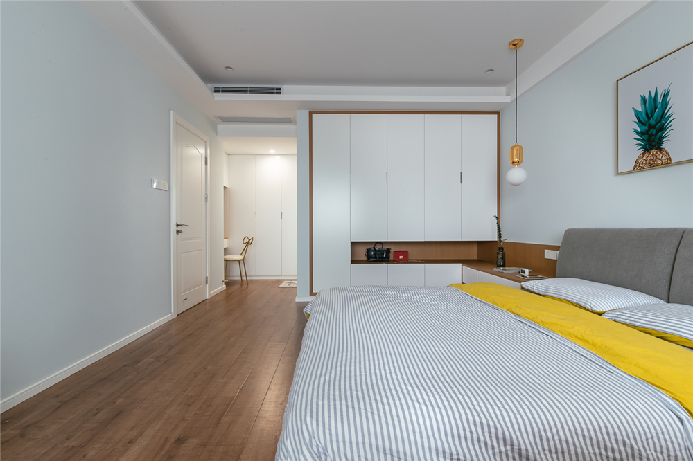 轉角衣柜怎么設計才能合理利用“死角”？(圖3)