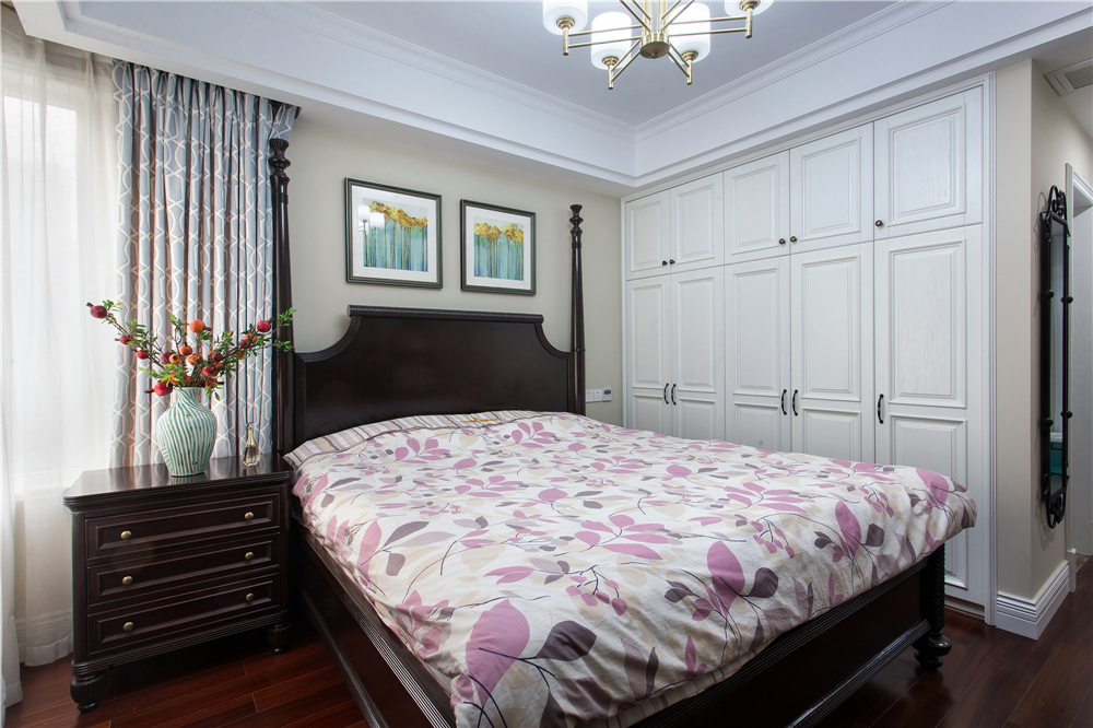 原木定制衣柜價格貴不貴?(圖1) 原木定制衣柜價格貴不貴?(圖1)